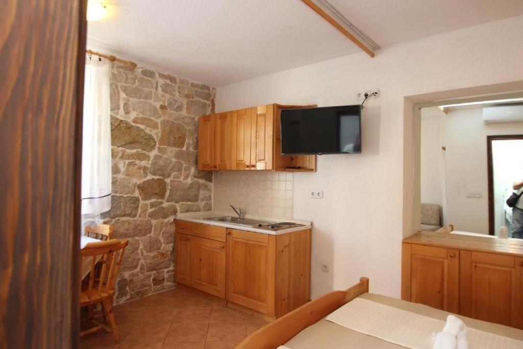 Lovely Studio Apartments Mali Raj Vrsar Dış mekan fotoğraf