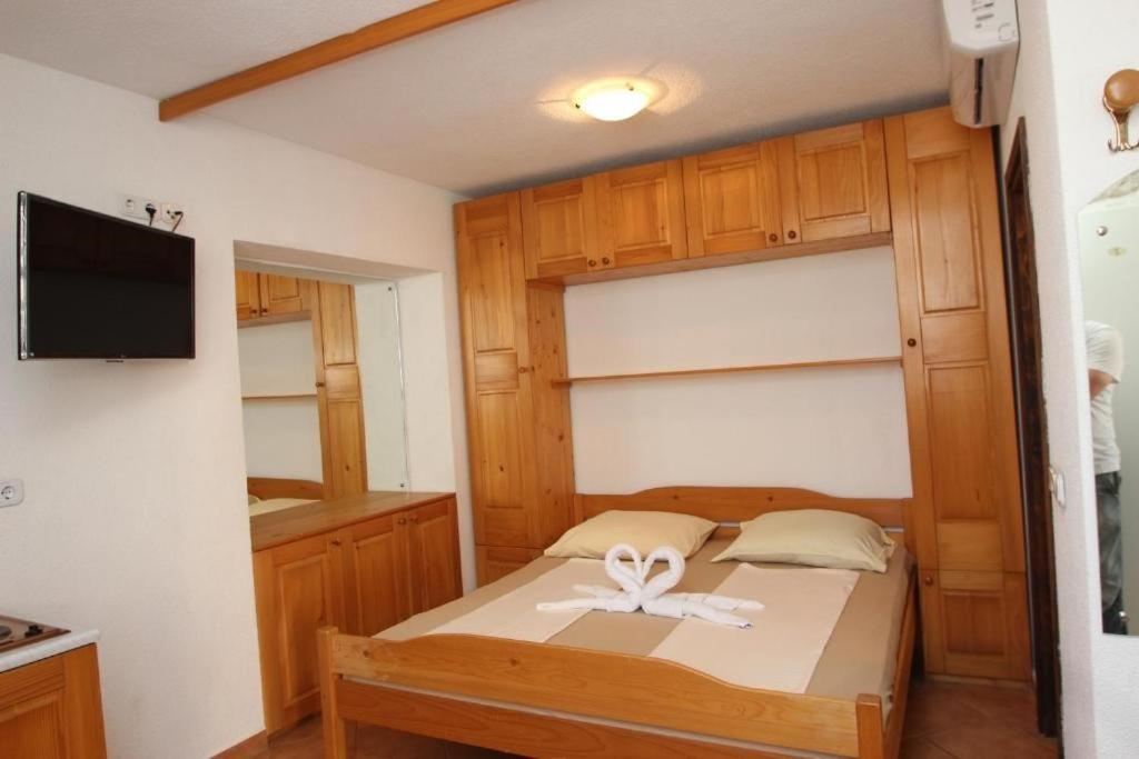 Lovely Studio Apartments Mali Raj Vrsar Dış mekan fotoğraf