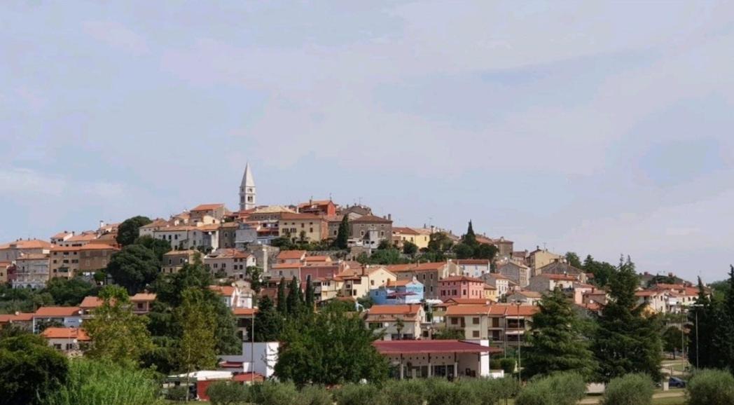 Lovely Studio Apartments Mali Raj Vrsar Dış mekan fotoğraf