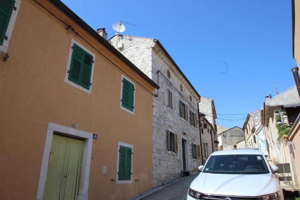 Lovely Studio Apartments Mali Raj Vrsar Dış mekan fotoğraf